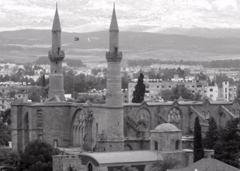 ‘İbadet hakkı’ diye toplumun parasını çaldılar!