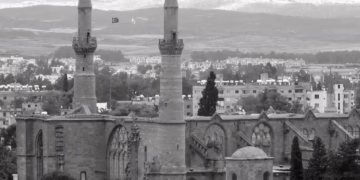 ‘İbadet hakkı’ diye toplumun parasını çaldılar!