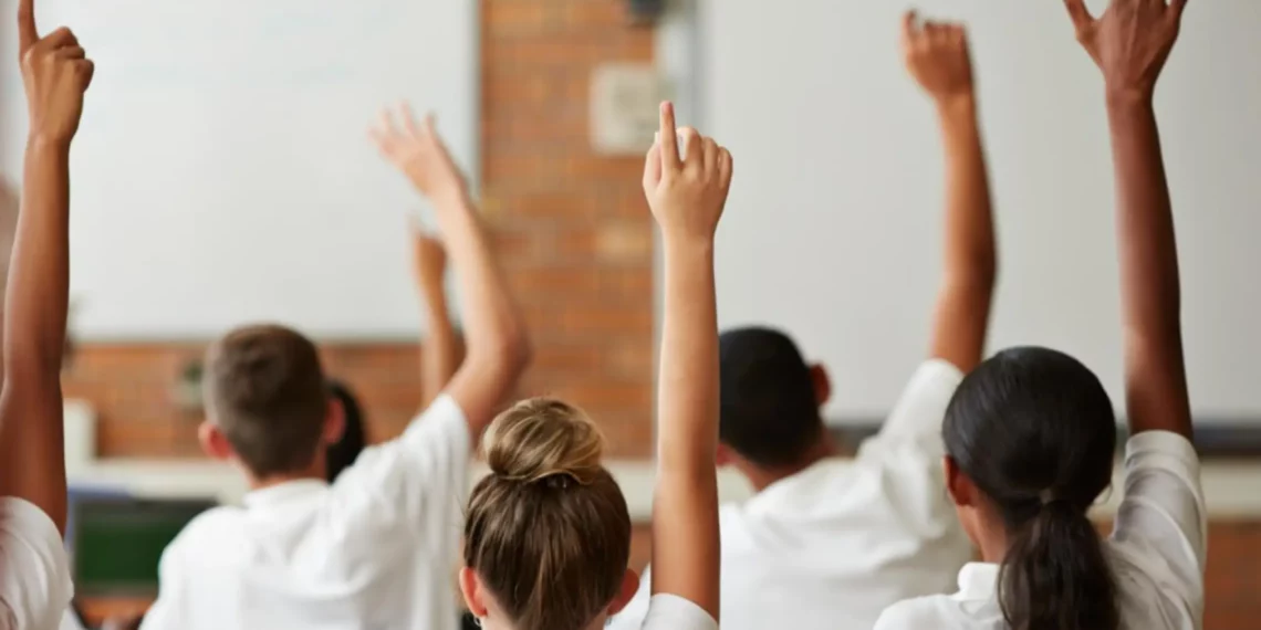 “Eğitim ülkenin başlıca ticari metası haline geldi”