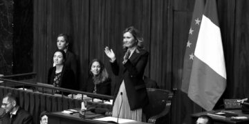 Fransa’da kürtaj hakkı anayasal güvence altına alındı