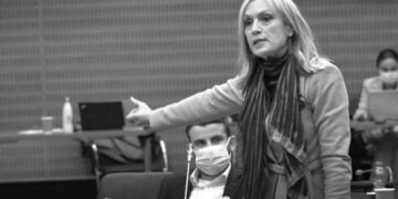 Kıbrıs’ın güneyinde kara para skandalı sonrası istifa çağrıları