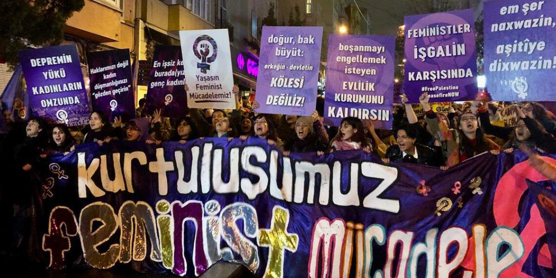 İstanbul’da kadınlar engel tanımadı: “Direnmenin gücünü dayanışmada bulduk” | Foto-Video