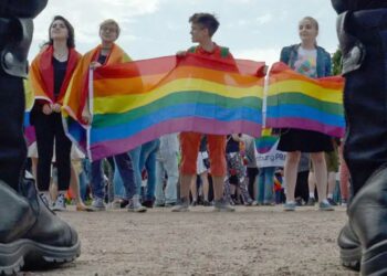 Rusya’da LGBT aktivizmi kara listeye alındı