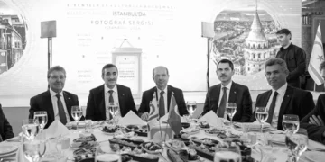 Tatar ve Üstel AKP’nin seçim kampanyasının piyonu oldu