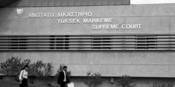 Kıbrıs Yüksek Mahkemesi, COVID-19 tedbirlerinin anayasaya uygun olduğuna hükmetti