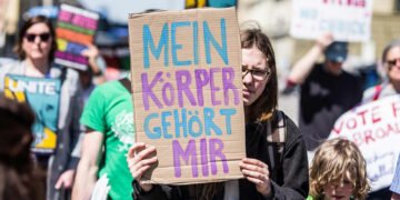 Almanya’da kürtajın yasallaşması tartışması