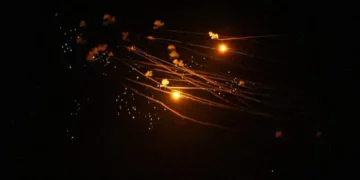 İsrail-İran gerilimi: Lübnan’dan İsrail’e füze yağdı