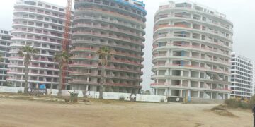 Karlıtaş: Bin olan köy nüfusu bir anda 30 bine çıkacak