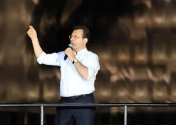 İmamoğlu: Bir kişinin vesayeti bitmiştir