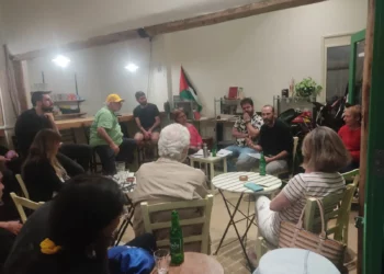 Temel bir insan hakkı olan barınma hakkı ve konut sorunu tartışıldı