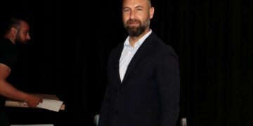  “Okullarda dil uzmanı sayısı artırılmalı”