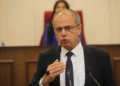 Özuslu: TC Büyükelçisi Feyzioğlu üç maymunu oynuyor