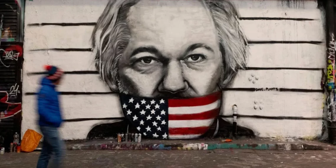 Gazetecilik karşıtı bir dava: Julian Assange | Fabian Scheidler