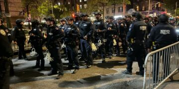 Columbia Üniversitesi’ndeki Gazze dayanışma kampına 400’den fazla polis girdi