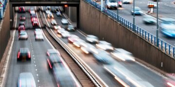 Ulaşımda en fazla sera gazını ‘zengin beyaz erkekler’ yayıyor