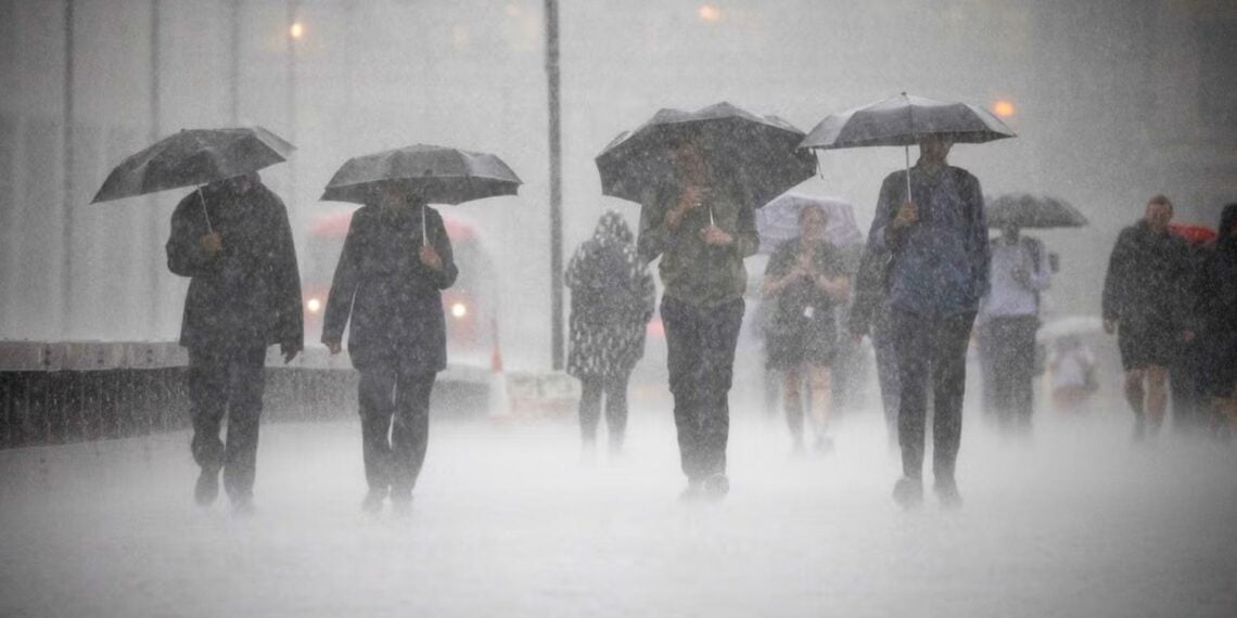 İklim krizi, Birleşik Krallık ve İrlanda’da ‘dinmeyen yağmurlar’a neden oluyor