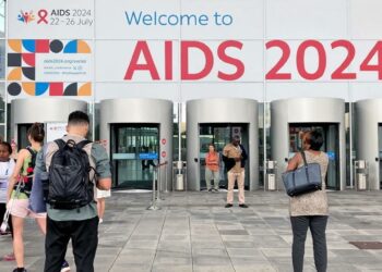 Ayrımcılık tedaviye erişimi zorlaştırıyor: AIDS her dakika bir can alıyor