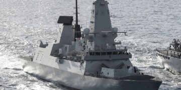 Doğu Akdeniz’de ABD savaş gemilerine İngilizler de katıldı!