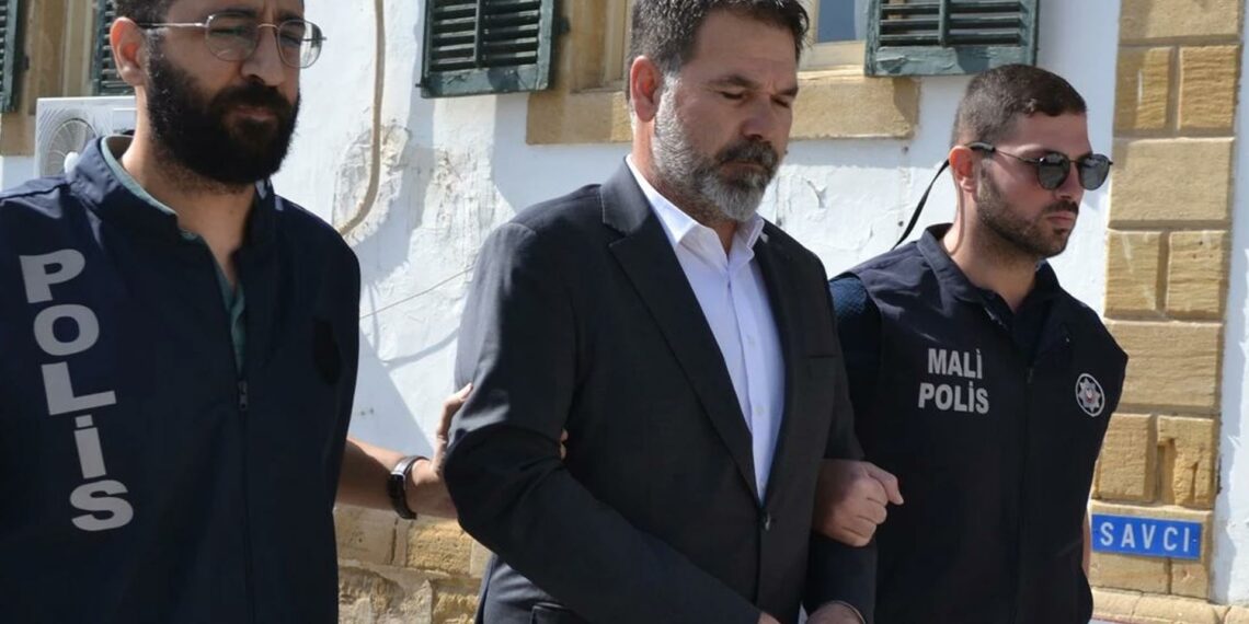 Polis: 440 kesim işçisinin işlemlerini hızlandırmak için 50 bin stg aldı