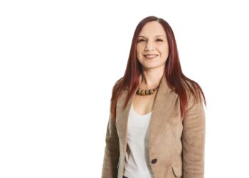 Nazlı: Şüpheli kadın ölümleri intihar deyip geçilmemeli!