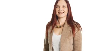 Nazlı: Şüpheli kadın ölümleri intihar deyip geçilmemeli!