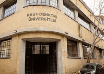 Rauf Denktaş Üniversitesi’nde 17 kişi bir günde işten durduruldu!