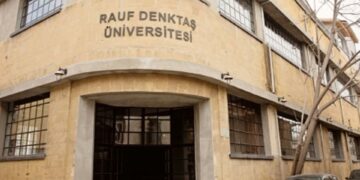 Rauf Denktaş Üniversitesi’nde 17 kişi bir günde işten durduruldu!