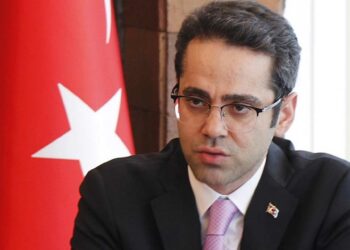 Yeni vali, hakkında çıkan haberlerin kaldırılmasını talep etti
