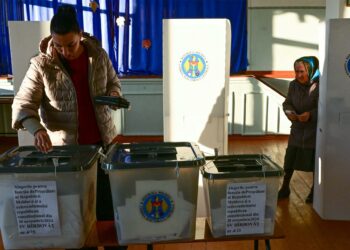 Moldova’da AB referandumu: Kıl payı “evet” çıktı