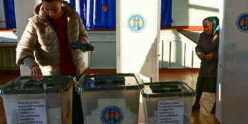 Moldova’da AB referandumu: Kıl payı “evet” çıktı