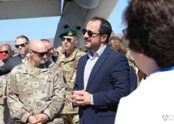 ABD Hava Kuvvetleri ekibi Baf askeri üssü için geliyor