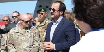 ABD Hava Kuvvetleri ekibi Baf askeri üssü için geliyor