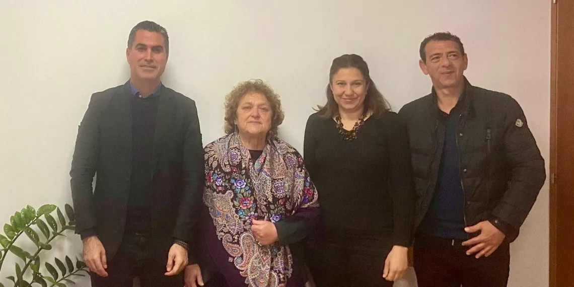 Kimliksizler Derneği Kıbrıs Cumhuriyeti Çocuk Hakları Komiseri İle Görüştü