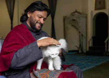 Eşcinsel İmam Muhsin Hendricks Vurularak Öldürüldü