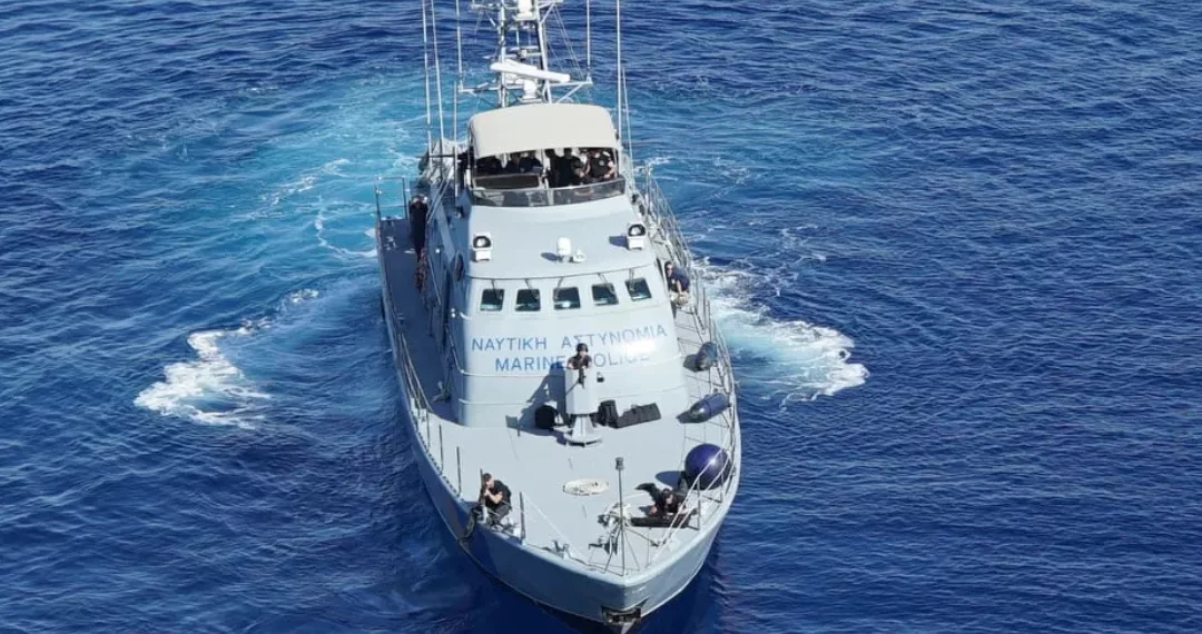 Kıbrıs Açıklarında Kurtarma Operasyonu; Göçmenleri Taşıyan Tekne Alabora Oldu