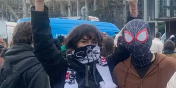 Türkiye’de Gençler Sokakta: “Aile Yılı Değil, Direniş Yılı”