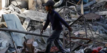 İsrail Gazze’yi Yeniden Bombalamaya Başladı