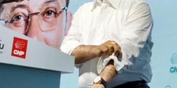 “Demokratikleşecek” Türkiye’de İmamoğlu’na Konuşacak Salon Yok