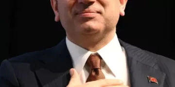 İmamoğlu: Demokrasi Meydanlarında Sesinizi Yükseltin