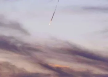 Kıbrıs Semalarındaki ‘Gizemli Işık’ Bir Uçak Olabilir