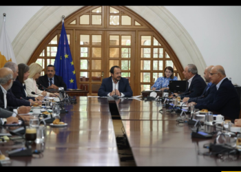 Parti Liderleri Hristodulidis’e Cenevre’de Eşlik Edecek