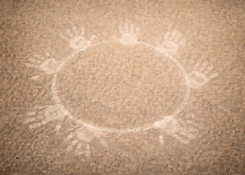 Aç Kapıyı Kapıcıbaşı