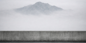 Ah Çektik, Karşıdaki Dağları Yıkmadan