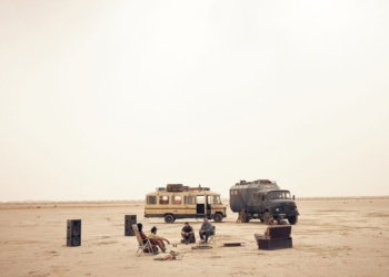 Sirat: Çölün Ortasında Bir Sınav