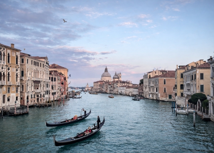 “Ne Zaman Bir Kent Anlatsam Venedik İle İlgili Bir Şeyler Söylüyorum”